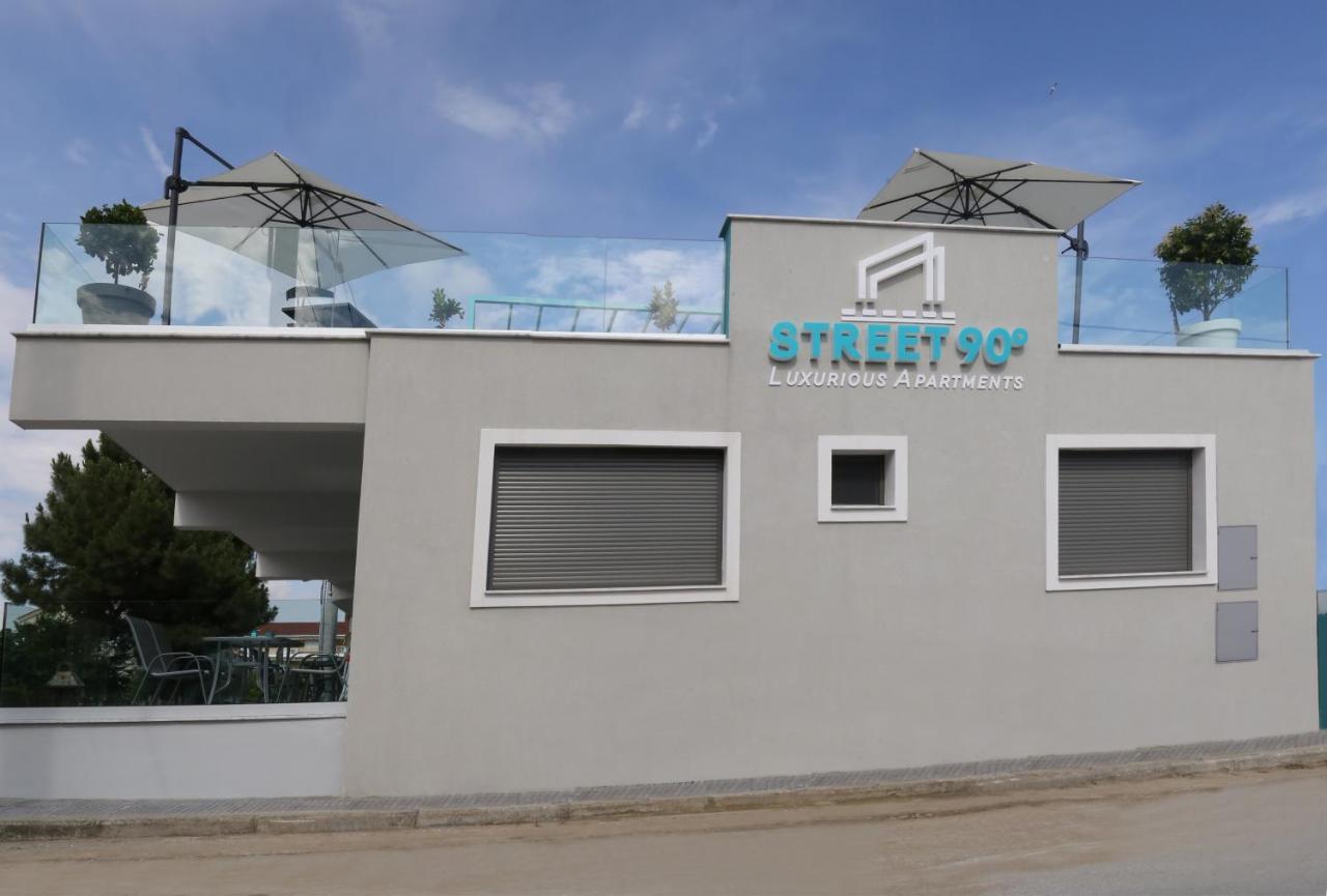 Street 90 Lux Aparts Keramotí Exterior foto