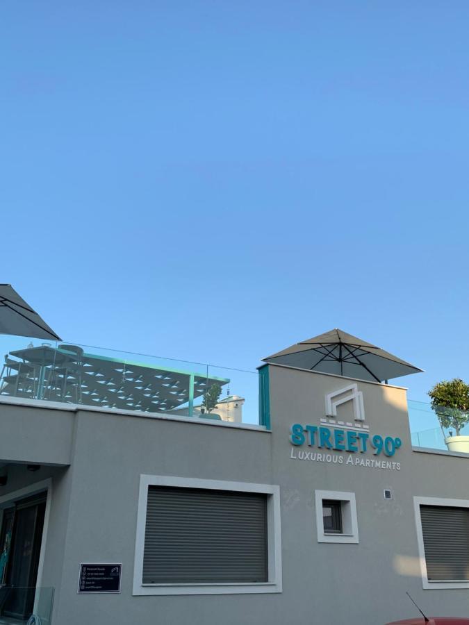 Street 90 Lux Aparts Keramotí Exterior foto